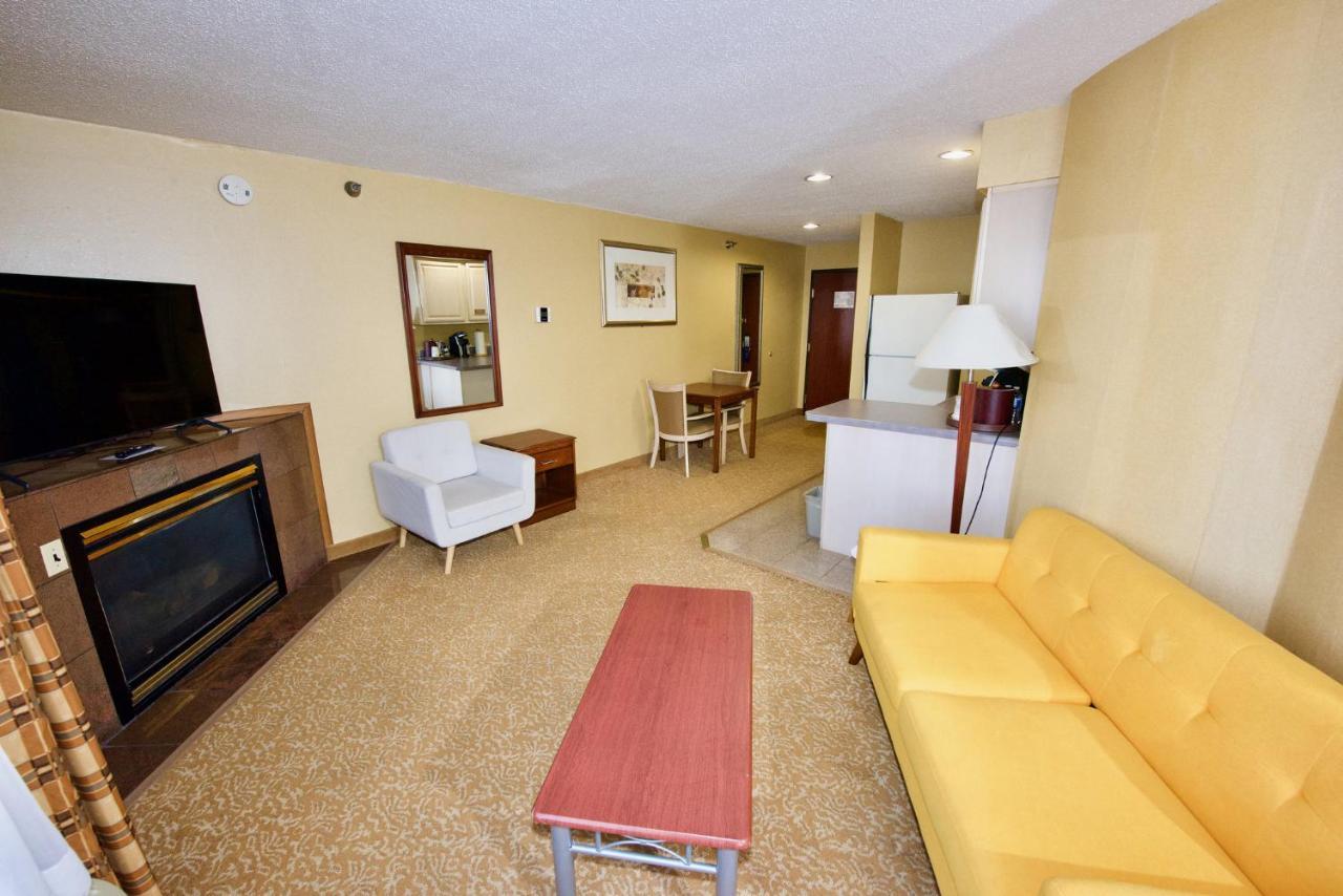 Holiday Inn Express Hotel & Suites Fenton/I-44 By Ihg Экстерьер фото