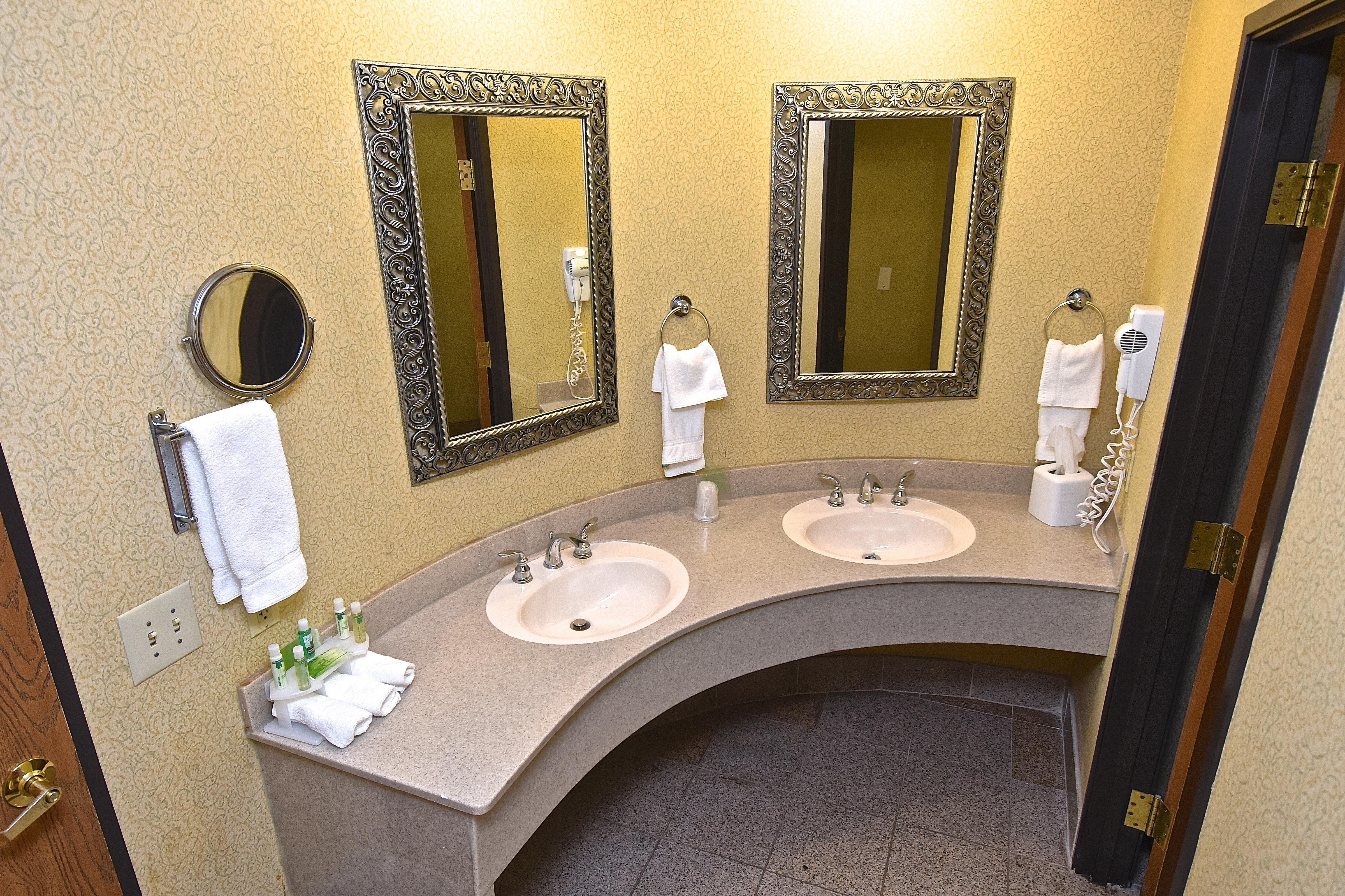Holiday Inn Express Hotel & Suites Fenton/I-44 By Ihg Экстерьер фото