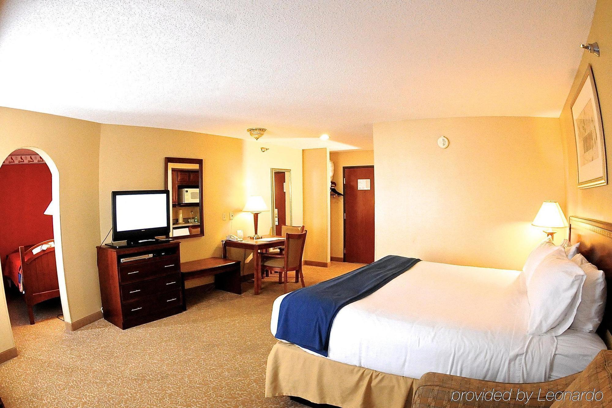 Holiday Inn Express Hotel & Suites Fenton/I-44 By Ihg Экстерьер фото